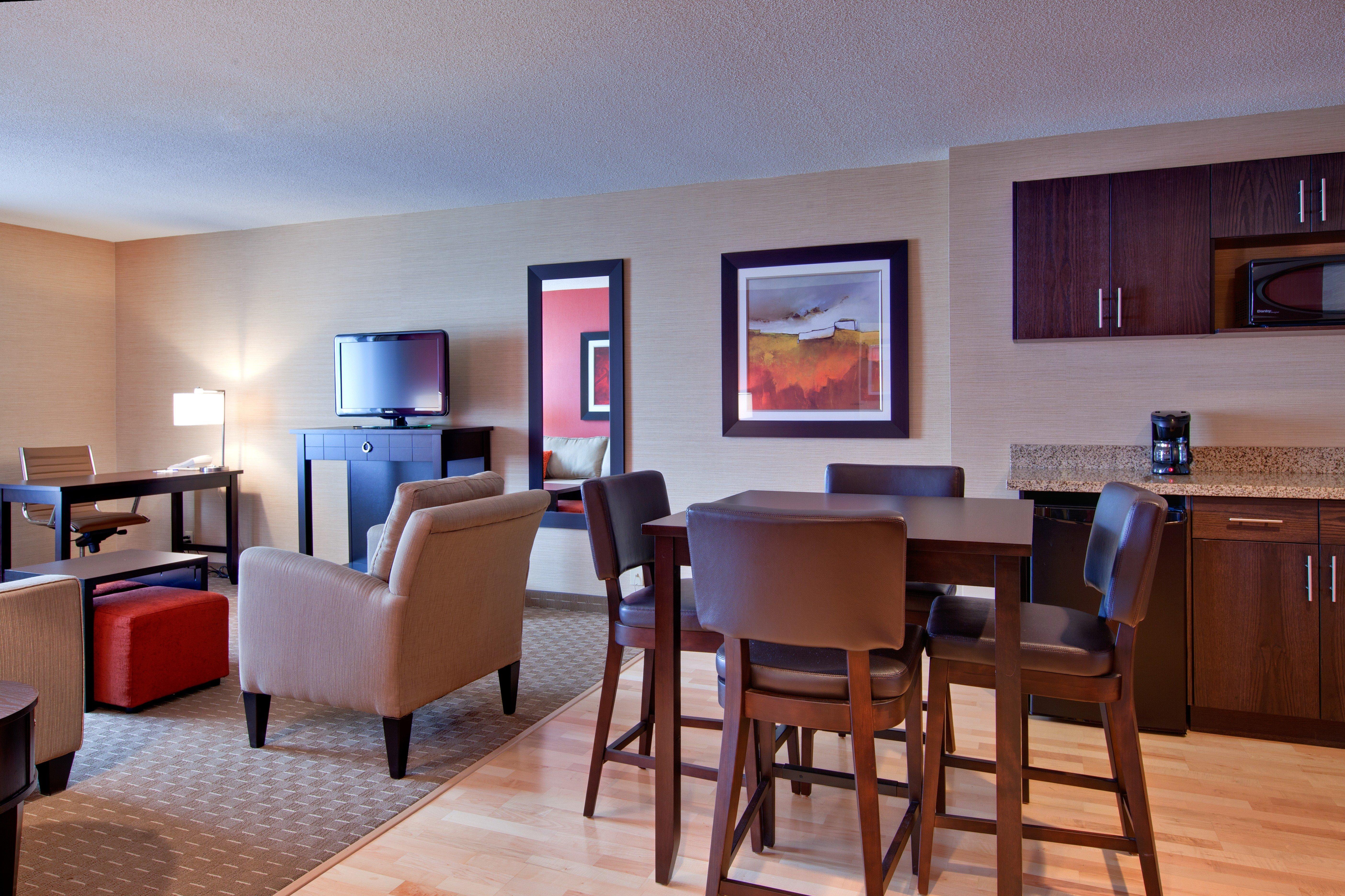 Holiday Inn Express Hotel & Suites Chatham South By Ihg מראה חיצוני תמונה