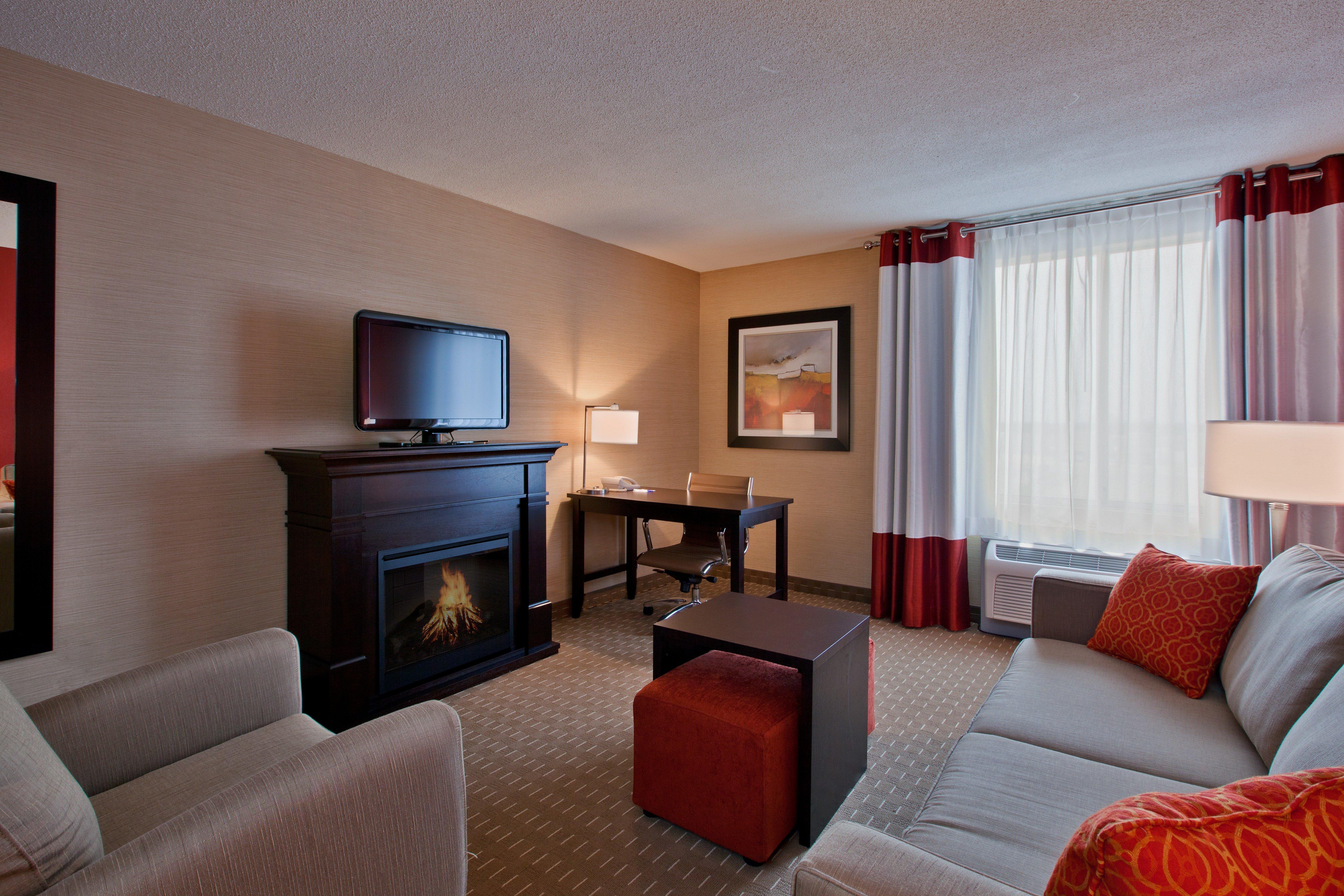 Holiday Inn Express Hotel & Suites Chatham South By Ihg חדר תמונה