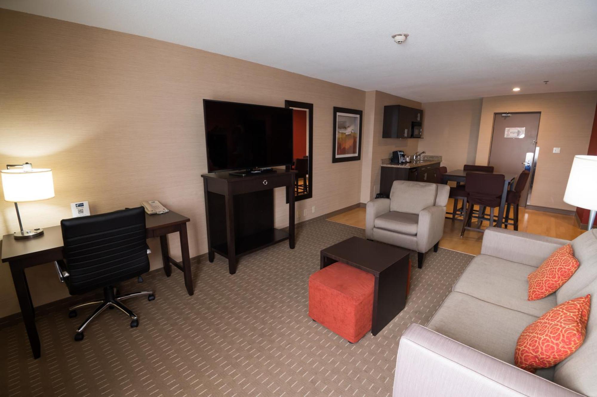 Holiday Inn Express Hotel & Suites Chatham South By Ihg מראה חיצוני תמונה