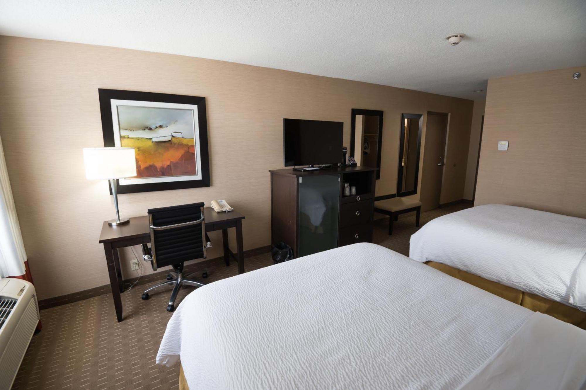 Holiday Inn Express Hotel & Suites Chatham South By Ihg מראה חיצוני תמונה