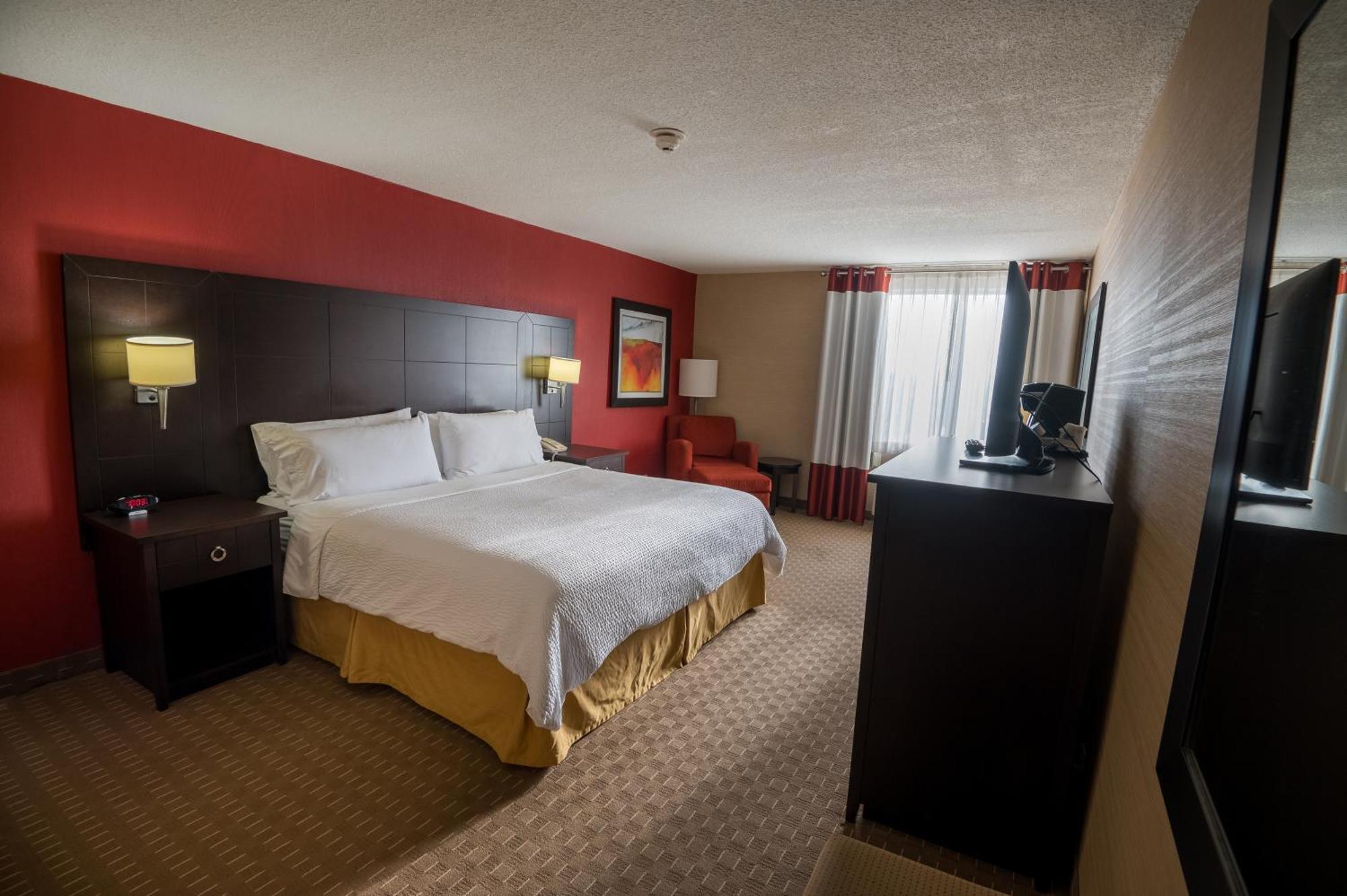 Holiday Inn Express Hotel & Suites Chatham South By Ihg מראה חיצוני תמונה