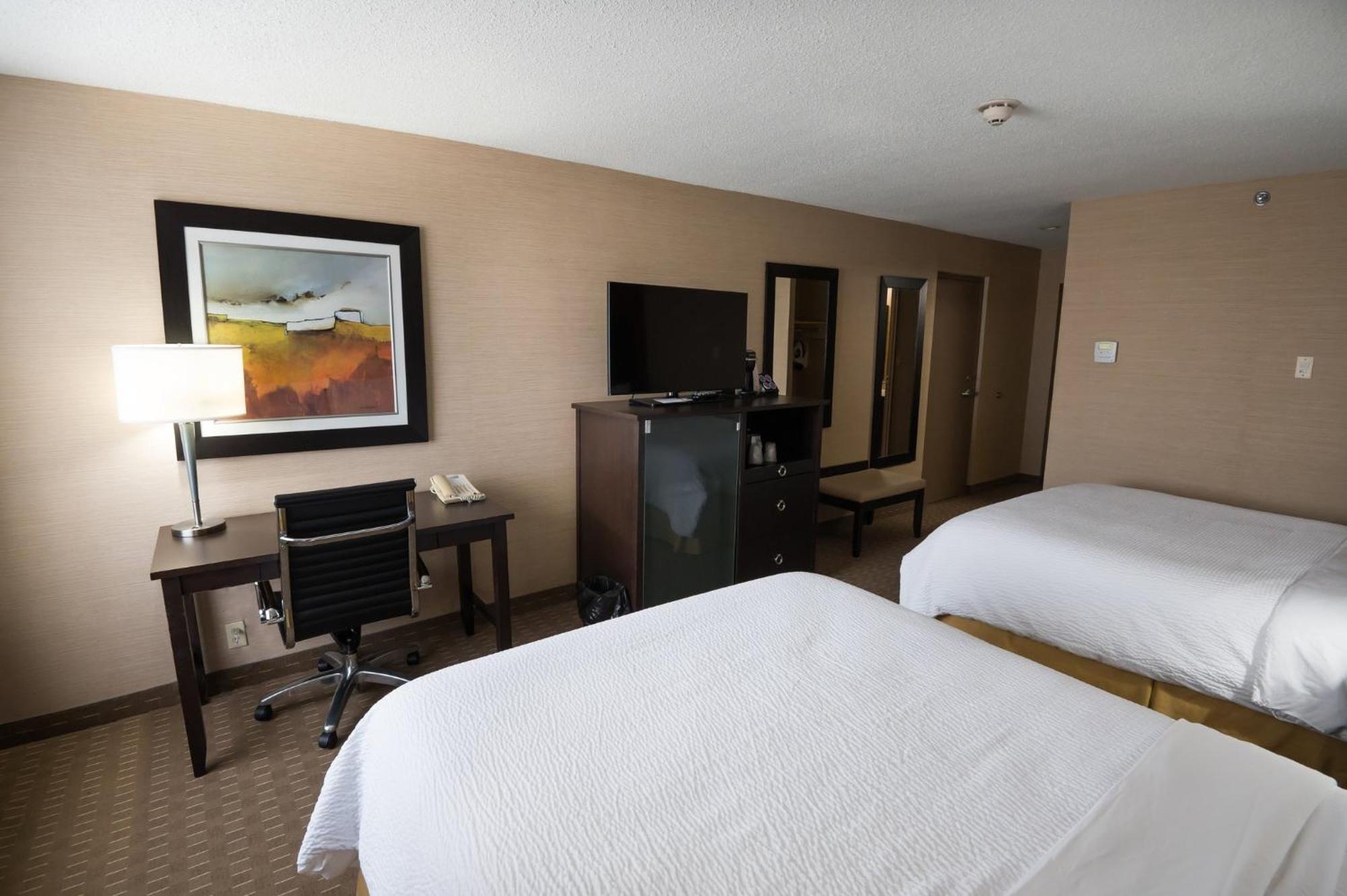 Holiday Inn Express Hotel & Suites Chatham South By Ihg מראה חיצוני תמונה