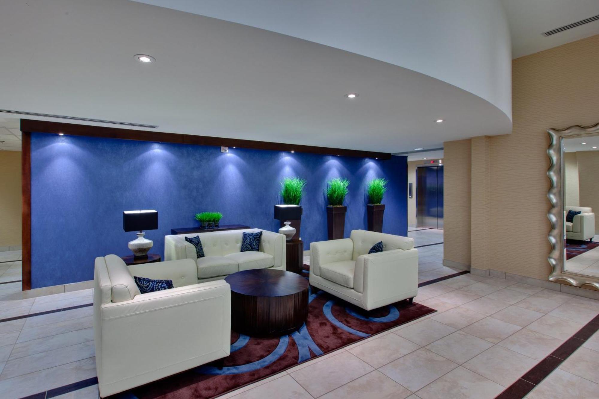 Holiday Inn Express Hotel & Suites Chatham South By Ihg מראה חיצוני תמונה