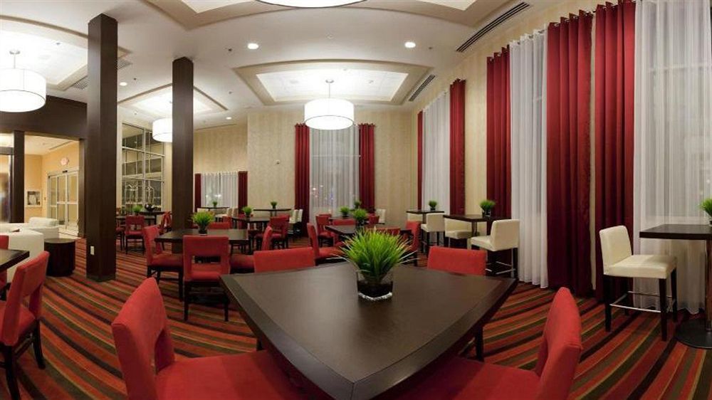 Holiday Inn Express Hotel & Suites Chatham South By Ihg מראה חיצוני תמונה